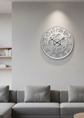 Reloj de pared estilo industrial plateado